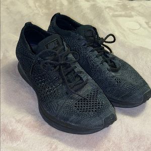 Women’s Nike Freerun Flyknit sz 8